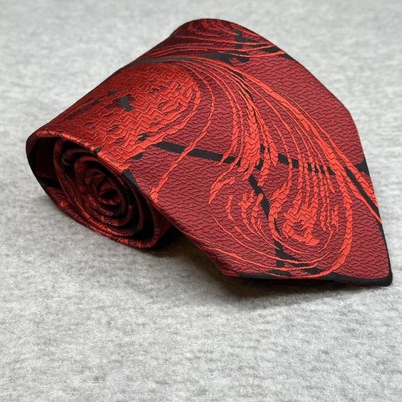 Vintage Commodore Trevira Wide Textured Red & Burgundy Necktie Retro Style 52x4"